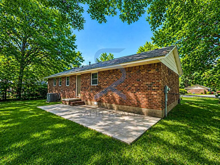 1433 Iron Gate Blvd — Photo 5
