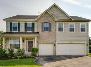 565 W Hamlin Ln, Round Lake, IL 60073