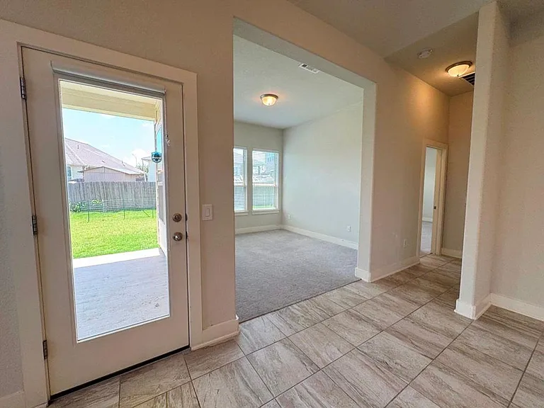 12008 Reindeer Dr — Photo 15