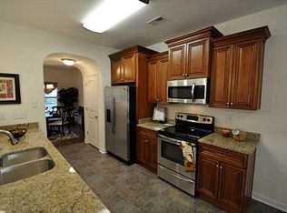 3317 Dunedin Dr, Chesapeake, VA 23321