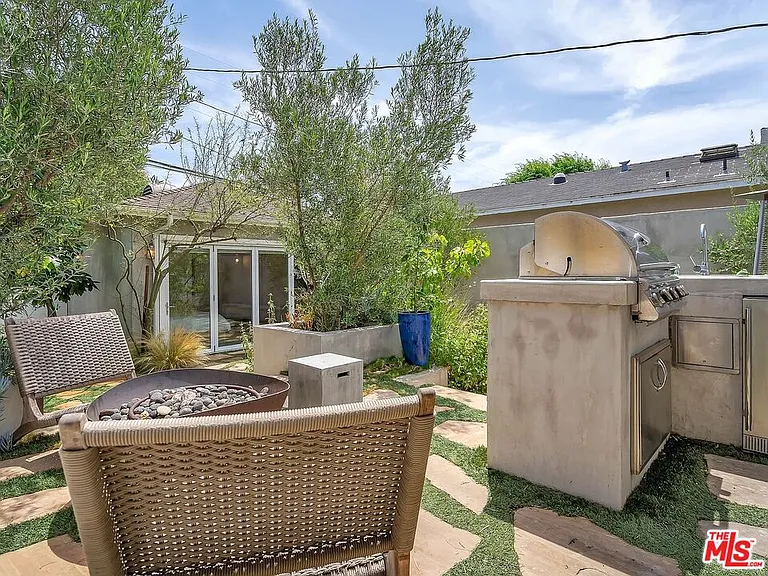 7844 Stewart Ave #A-B — Photo 15