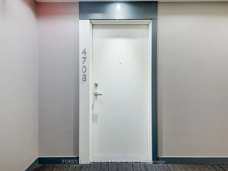 15 Grenville St #4708 — Photo 5