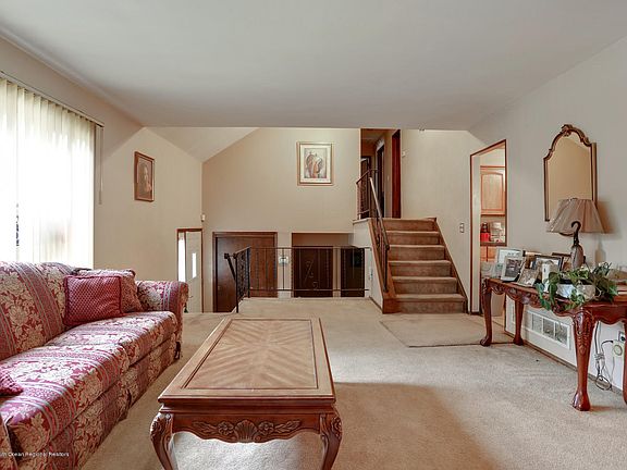5th image of 965 Princewood Ave