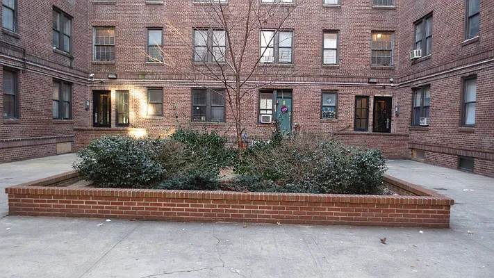 Rented by Bohemia Realty Group | media 28