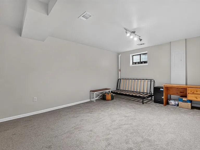 5607 Vantage Point Rd — Photo 39