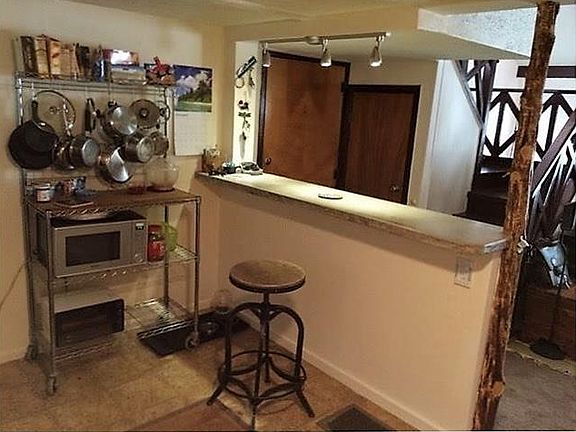 2nd image of 100 Beaver St #B