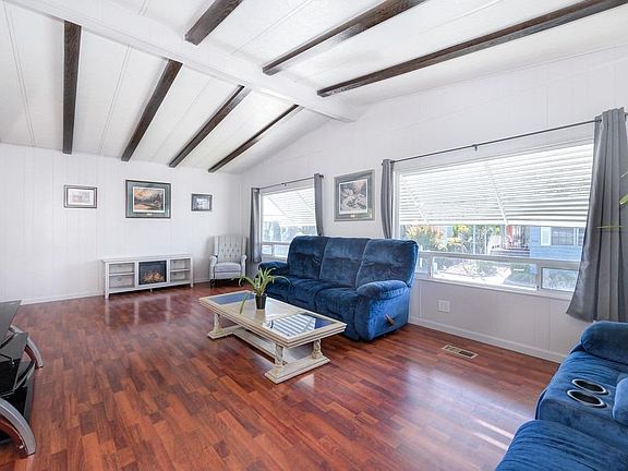 5th image of 531 Southwood Dr
