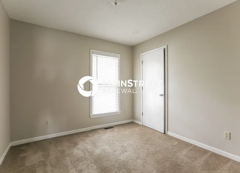 1523 NE Westwind Dr — Photo 10