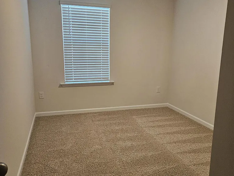 2107 Gracie Ln — Photo 15