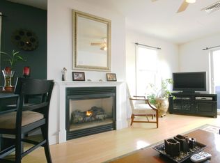 4 Mechanic St APT 5, Merrimac, MA 01860