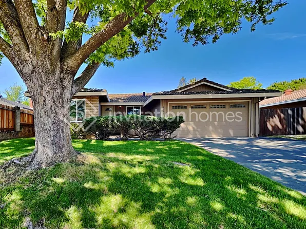 2826 Roxanne Ct, Sacramento, CA 95826