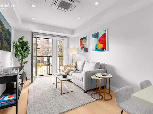 323 E 53rd St #2B, New York, NY 10022