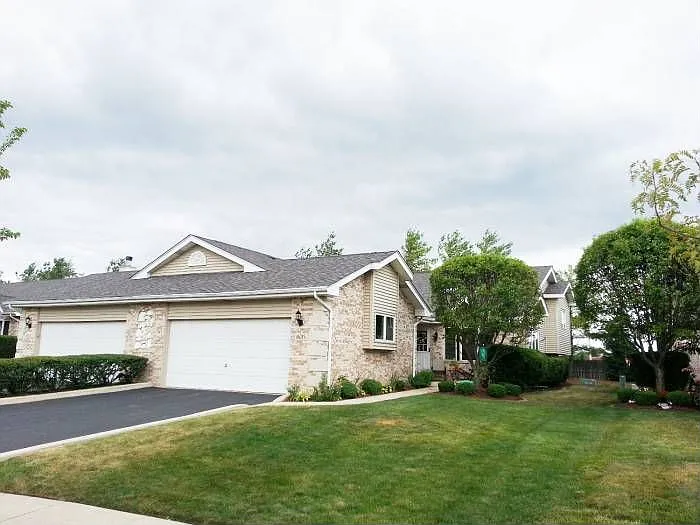 16215 Lake Villa Ave photo 1