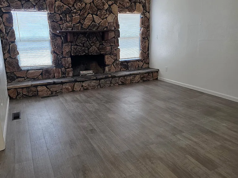 5063 Central Ave — Photo 2