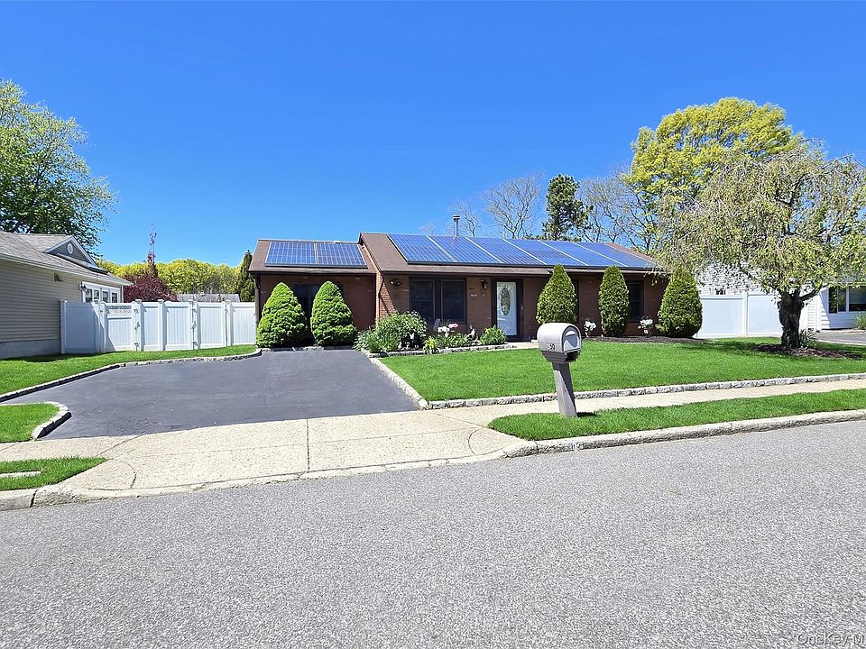 1st image of 150 Glenmere Way