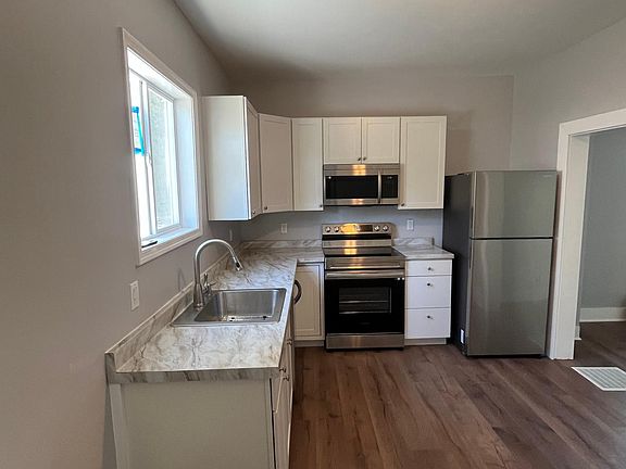 Brand New Kitchen top to bottom