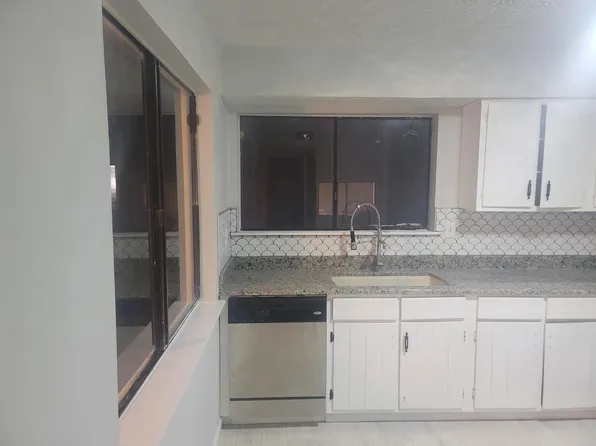 920 Lakewood Ln #920, Jonesboro, GA 30238