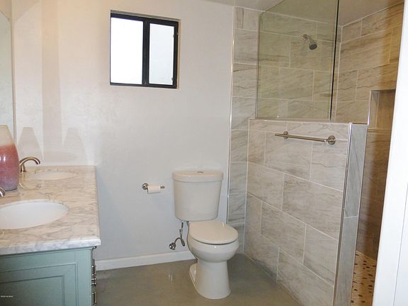 5th image of 1649 W Circle A Dr