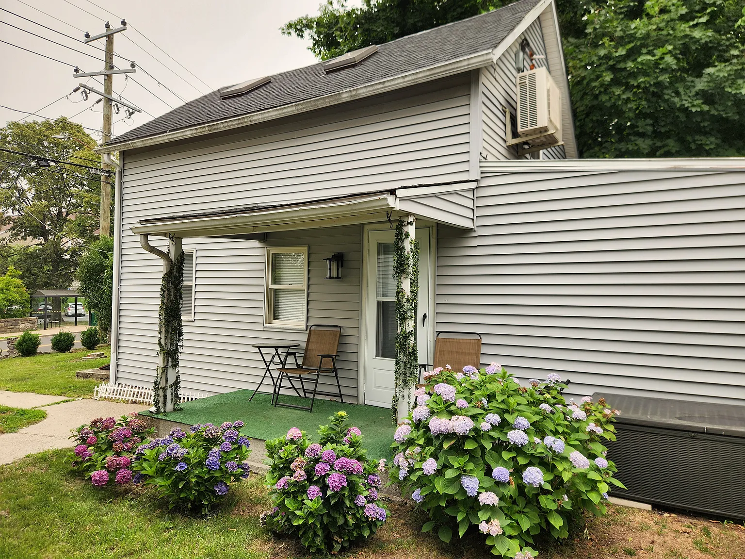 1 bed, 650 sqft, $2,700 — Photo 2
