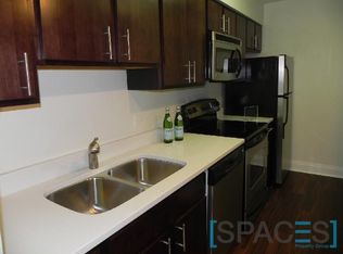 200 E Chestnut St APT 521, Chicago, IL 60611