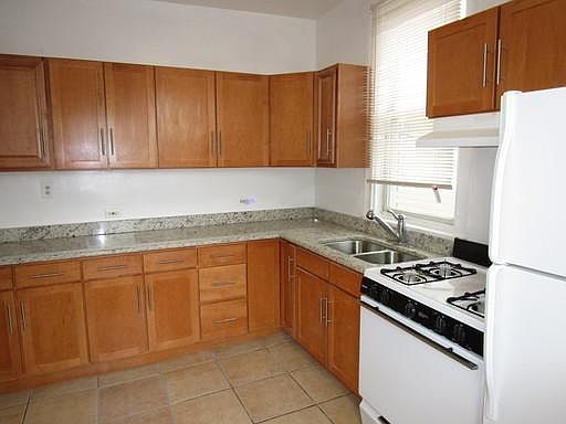 5th image of 3126 W Flournoy St