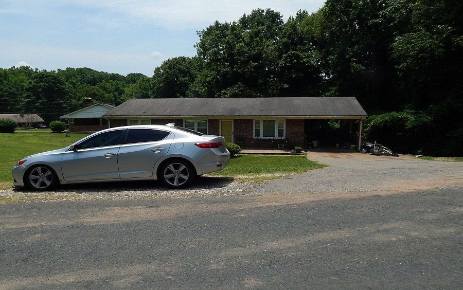 1st image of 205 Beechwood Dr