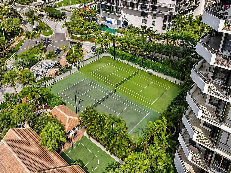 520 Brickell Key Dr #A1113 — Photo 32