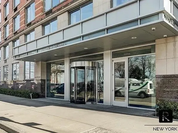 212 Warren Street image 17 of 21