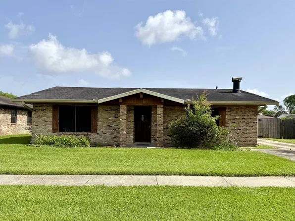 3013 Roderick St, Morgan City, LA 70380