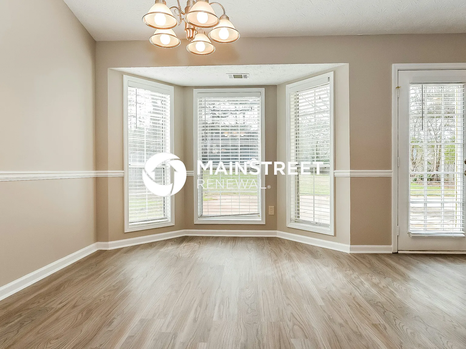 5791 Misty view Dr — Photo 3