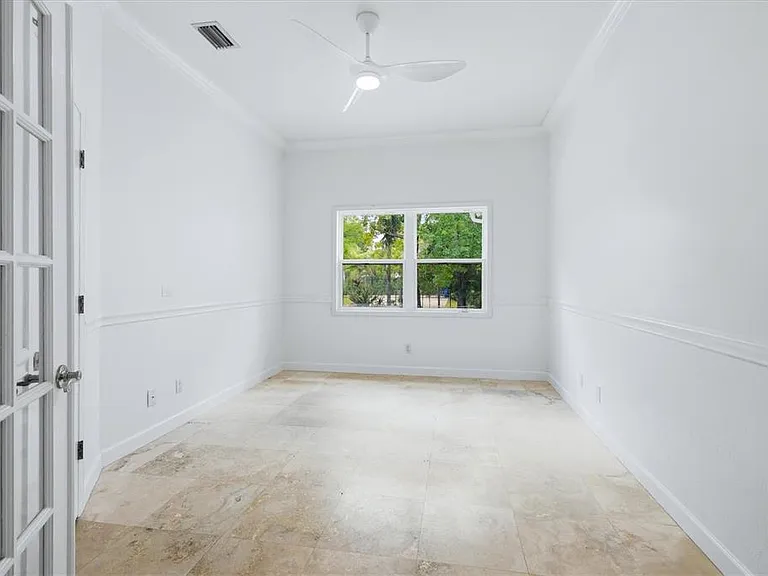 1351 Dixie Lee Ln — Photo 13