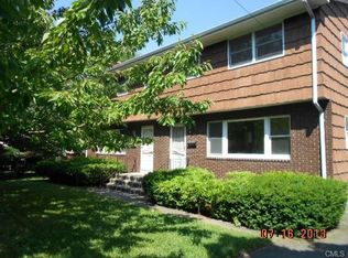563 Franklin Ave, Stratford, CT 06614