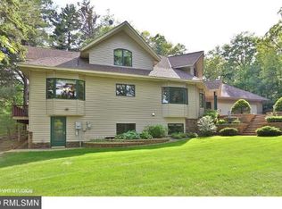 514 Round Lake Ln, Osceola, WI 54020