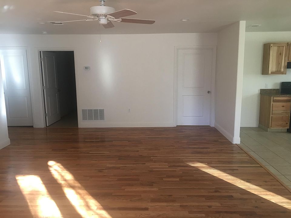 1st image of 2509 Woodhaven Dr