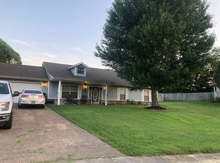 108 Cypress St, Prairie Grove, AR 72753