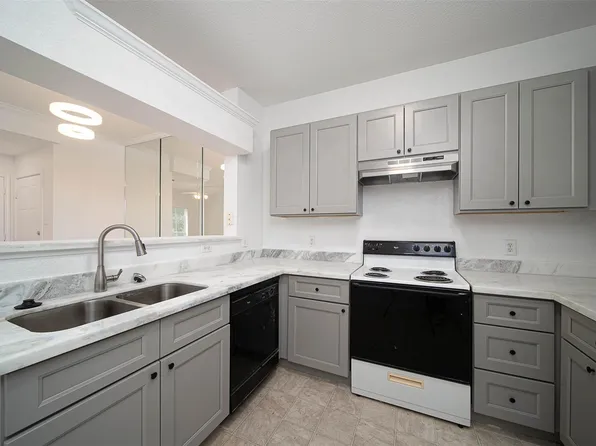 1330 Old Spanish Trl, Houston, TX