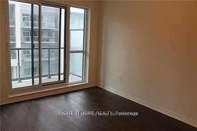 39 Annie Craig Dr #412 — Photo 8