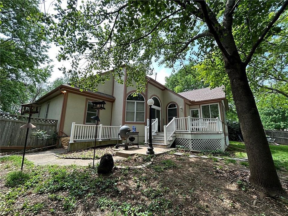 6802 Bluejacket St, Shawnee, KS 66203 Zillow