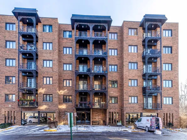 9395 Landings Ln #405-DES, Des Plaines, IL 60016