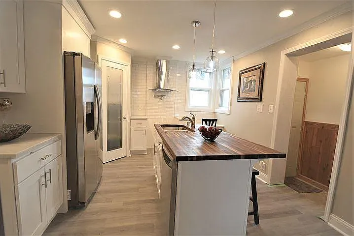 E Carpenter Ave — Photo 11