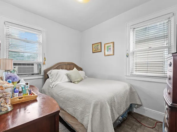 26-33 94th Street image 2 of 20