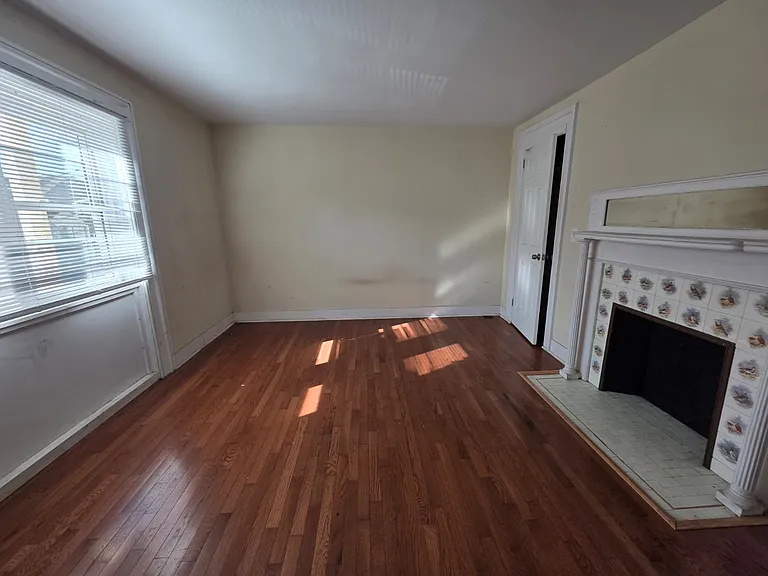 133 Hobart St #2A — Photo 7