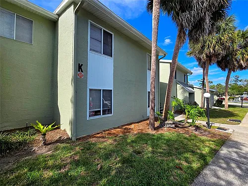 561 Fairways Cir #A Photo 1