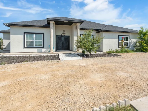 916 Diego Loop Rd, Del Rio, TX 78840