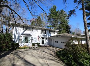 17495 Merry Oaks Trl, Chagrin Falls, OH 44023