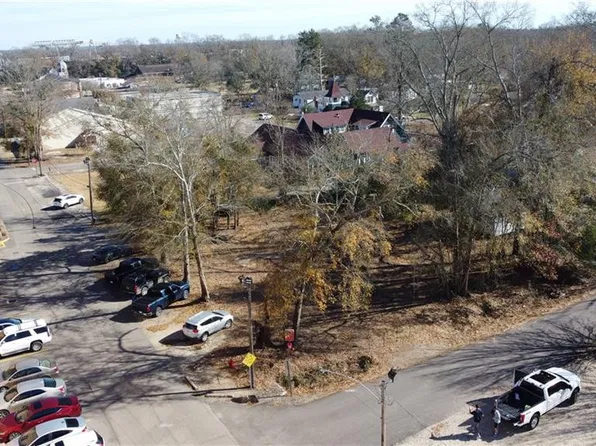 W 5th St, Bogalusa, LA 70427