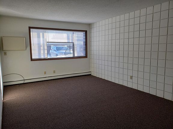 3rd image of 116 10th Ave SE APT 101