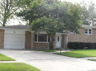 1001 Cypress Dr, Aurora, IL 60506