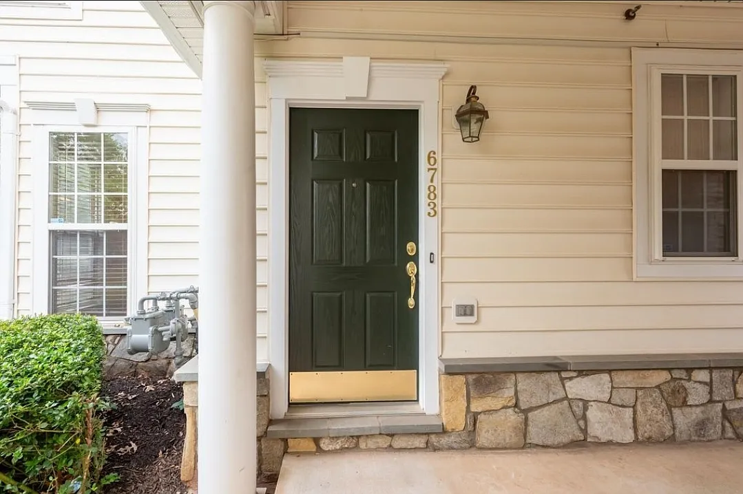 3 bed, 2.5 bath, 1775 sqft, $2,875 — Photo 3