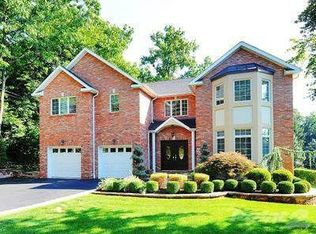 66 Ridge Ave, Park Ridge, NJ 07656